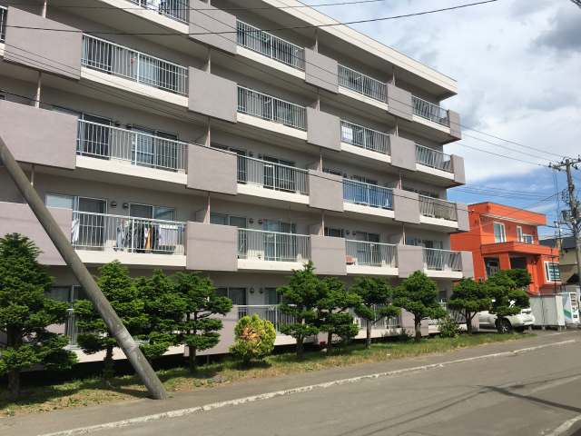 建物外観　内装大幅リフォーム済みの美室♪日当たり良好、ＬＤＫ１６帖！