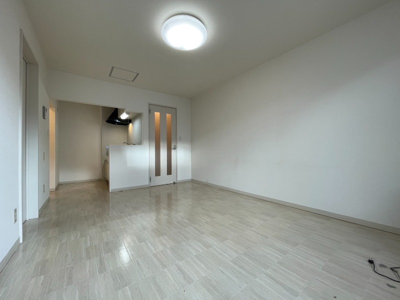 居室・リビング　広くてキレイなお部屋が広がっていて、充実した生活が送れそう。