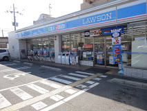 コンビニ　ローソン 東大阪寺前町1丁目店（コンビニ）まで352m