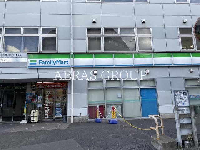 コンビニ　ファミリーマート 西武東長崎駅前店（コンビニ）まで267m