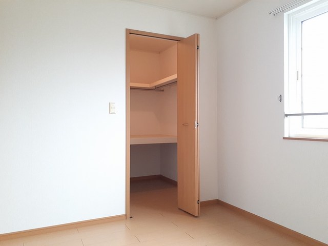 収納　図面と現状に相違がある場合には現状を優先