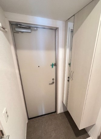 玄関　※別室参考写真※ トールタイプのシューズボックス付き