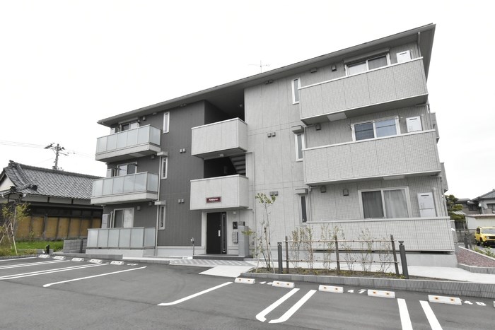 建物外観　2022年築、大和ハウス施工！