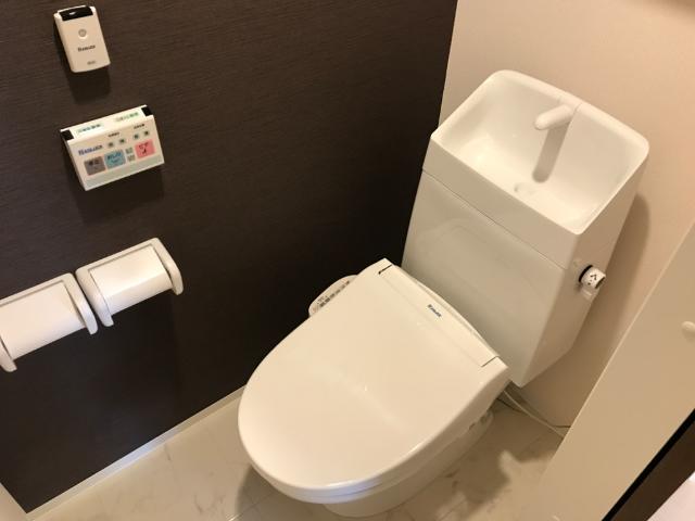 トイレ　シャワー付トイレ
