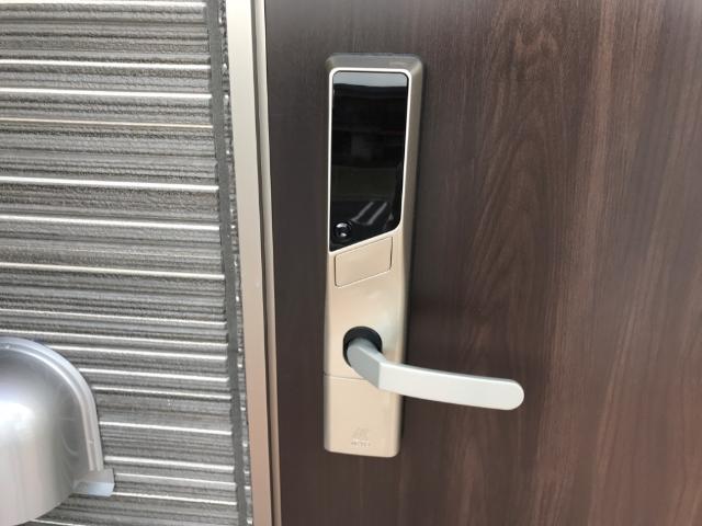 玄関　EDロック