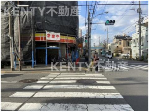 コンビニ　デイリーヤマザキ 大森中央店（コンビニ）まで182m