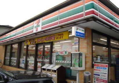 コンビニ　セブンイレブン 秦野渋沢2丁目店（コンビニ）まで373m