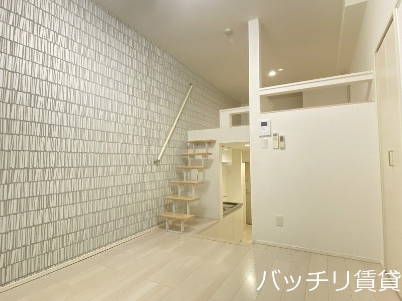 居室・リビング　同型タイプの為、現状を優先いたします。
