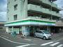 コンビニ　ファミリーマート（コンビニ）まで260m