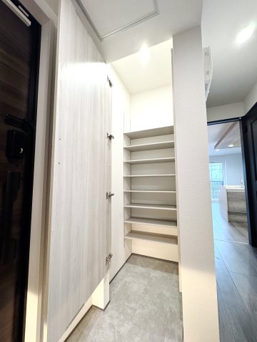 玄関　他のお部屋の写真です