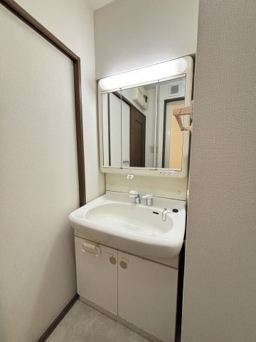 洗面設備　別部屋参考写真