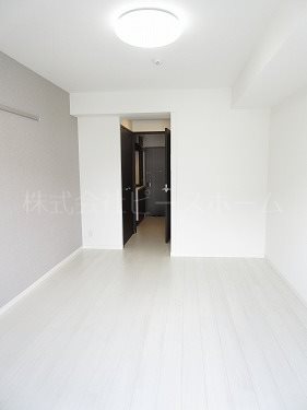 居室・リビング　※別号室参考写真