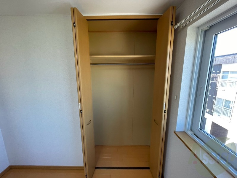 収納　収納もバッチリあるのでお部屋が片付きますよ！