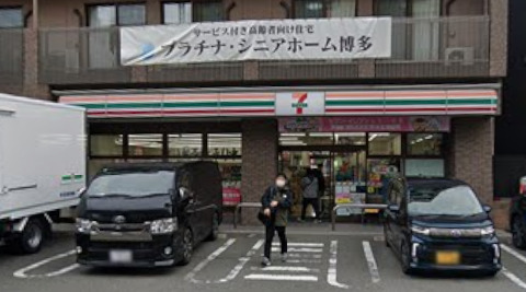 コンビニ　セブンイレブン 博多竹下駅前店（コンビニ）まで180m