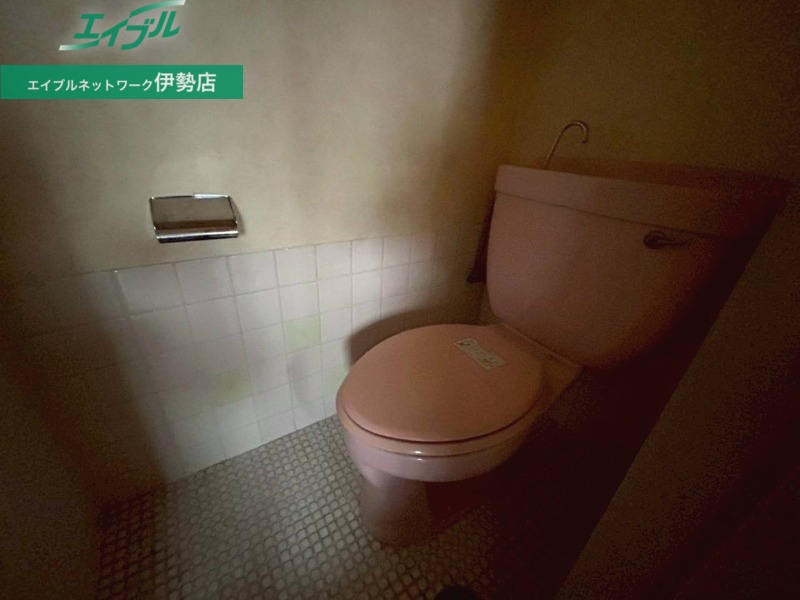 トイレ　別部屋参考写真です