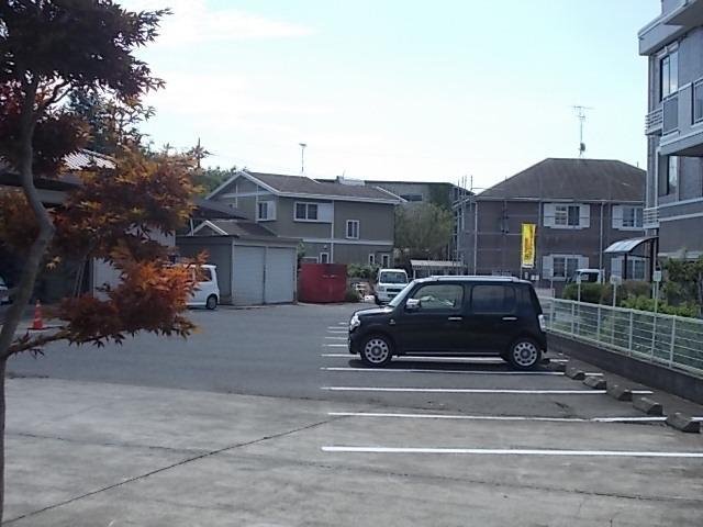 駐車場　駐車スペースもあります