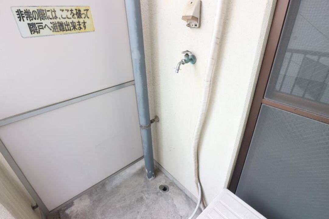 その他設備　洗濯機置場