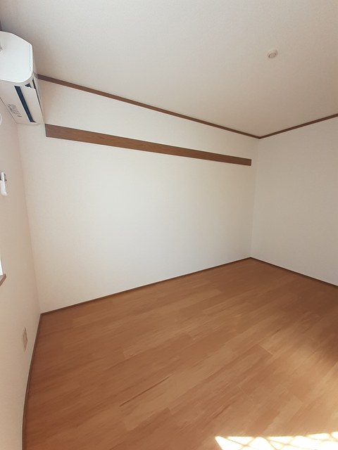 その他部屋・スペース　風通しも良い寝室です☆