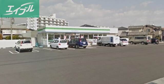 コンビニ　ファミリーマート岡山万倍店（コンビニ）まで443m