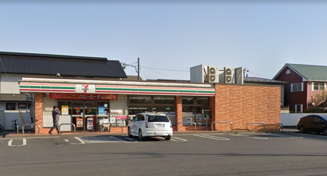 コンビニ　セブンイレブン つくば稲荷前店（コンビニ）まで300m