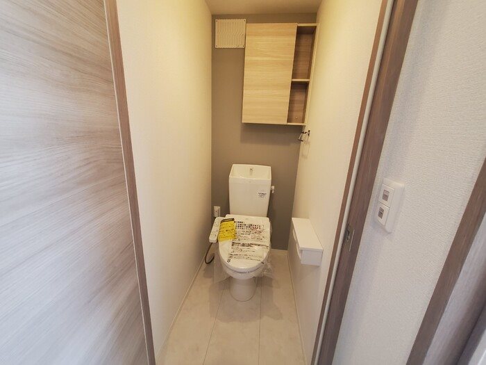 トイレ　※別号室の写真です。