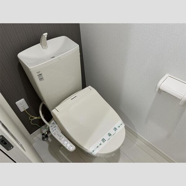 トイレ　清潔感のあるトイレです。