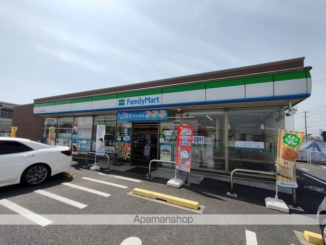 コンビニ　ファミリーマート小牧三ツ渕店（コンビニ）まで1486m