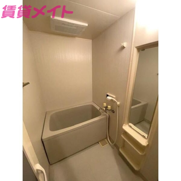 バス・シャワールーム　別部屋画像参考