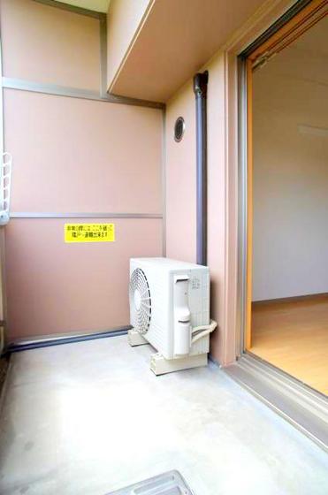 フローラ西原の内装写真