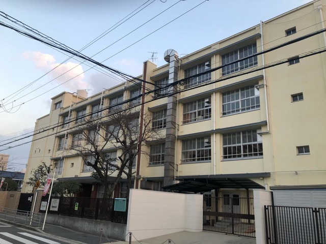 小学校　大阪市立喜連東小学校（小学校）まで232m