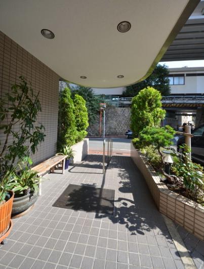 エントランス　※参考写真。現況優先