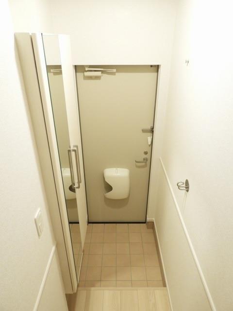 玄関　たくさん収納できるトールタイプのシューズボックス♪