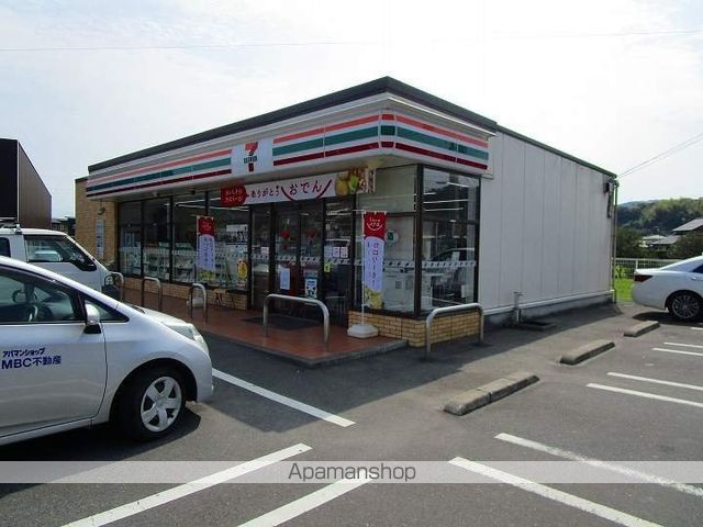 コンビニ　セブンイレブン山田町店（コンビニ）まで445m