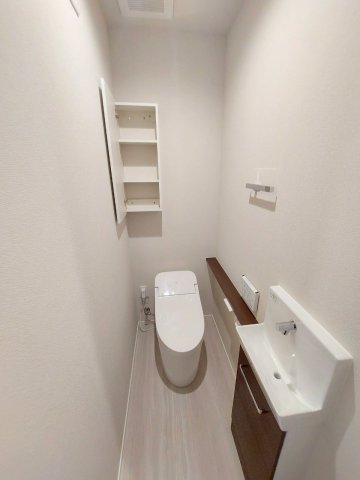 トイレ　★温水洗浄便座機能付き★