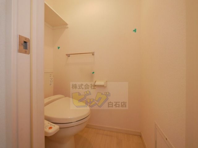 トイレ　ウォシュレット付きのトイレです♪