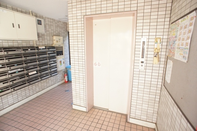 その他共有部分　★エレベーターでラクラク移動