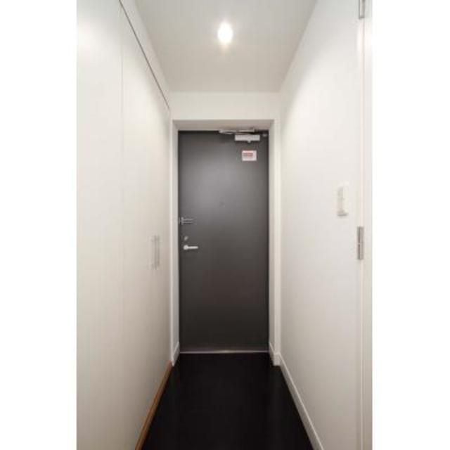 玄関　写真は同タイプ住居です