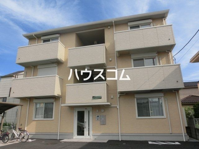 レイクルイーズの外観写真