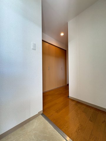 TSURUGIの玄関写真