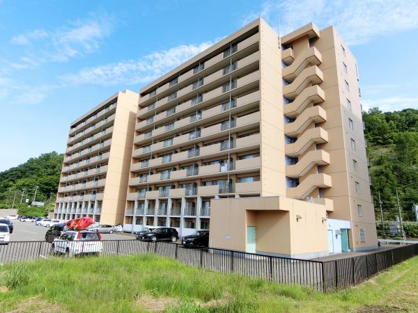 オタルベイサイドシティ7棟の外観写真
