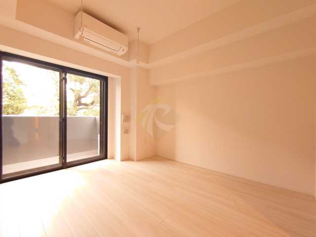 GRAND三軒茶屋WESTの居間写真