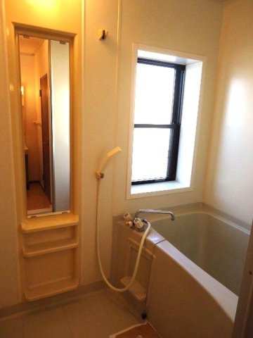 バス・シャワールーム　バス・トイレ別