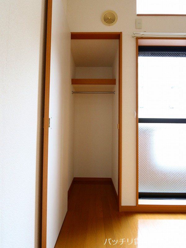収納　同型タイプの為、現状を優先致します。