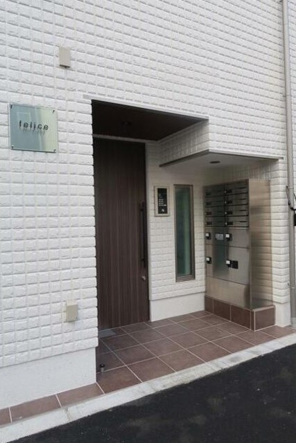 エントランス　エントランス