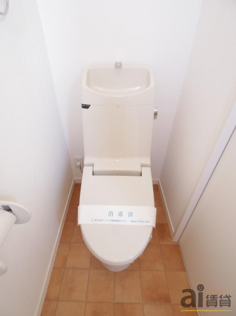 西武池袋線 東久留米駅 徒歩17分 2階建 築16年のトイレ写真