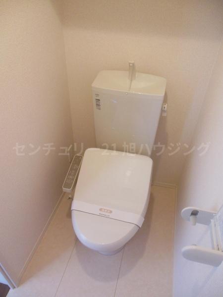 トイレ　温水洗浄便座完備