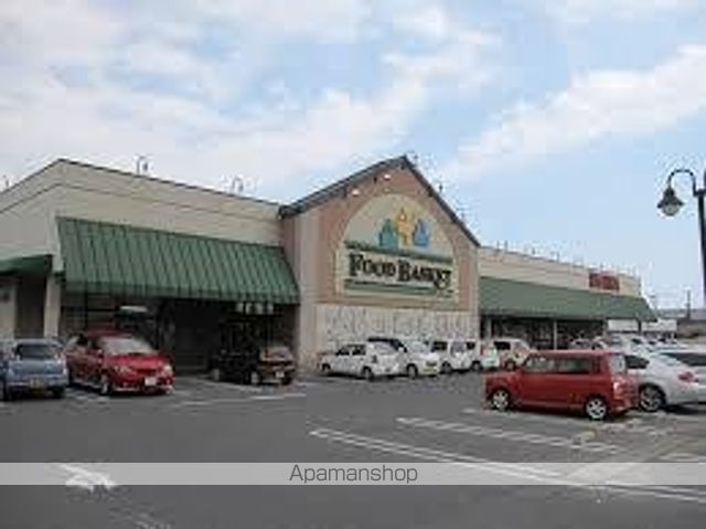 スーパー　ニシナフードバスケット児島下の町店（スーパー）まで361m