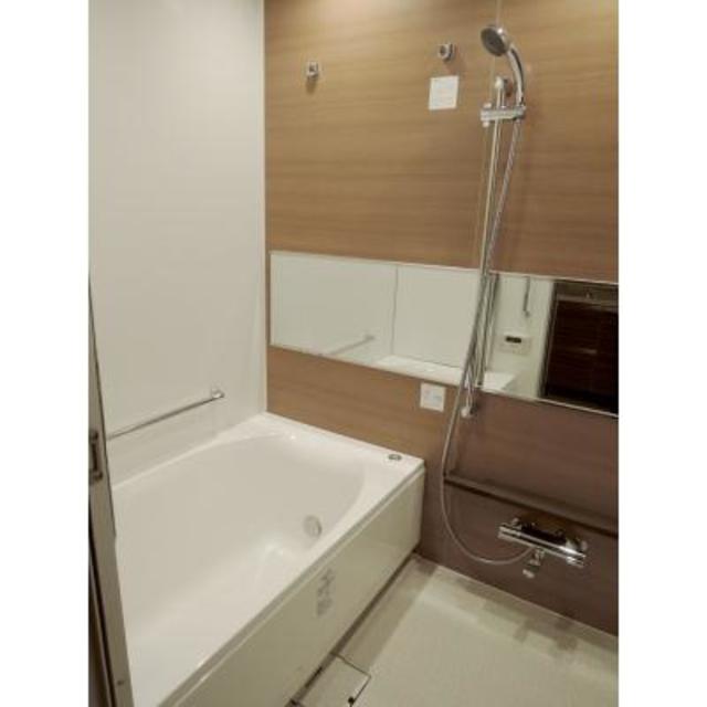 バス・シャワールーム　※写真は同タイプ住戸です。