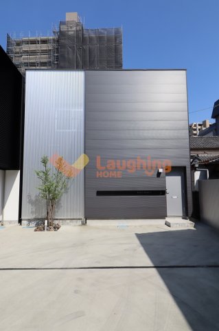 建物外観　外観は落ち着いています