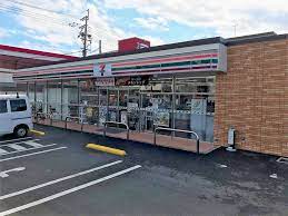 コンビニ　セブンイレブン 東大阪御厨東1丁目店（コンビニ）まで573m